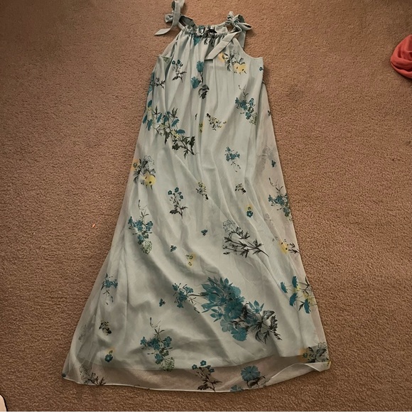 Alex Marie | Maternity Claire Floral Print Sleeveless Maxi Dress - Picture 2 of 7